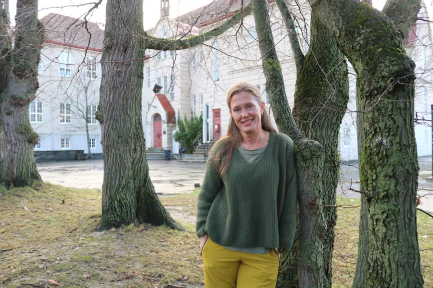 Marit Heldal mener vi må tenke på barns beste i et globalt perspektiv, og er en forkjemper for at studentene på DMMH skal erfare dette i utdanningen sin.