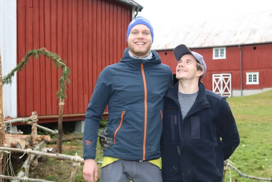 Jonas Wyrwa og Sveinung Hilmarsen synes barnehagebarna fort ble trygge på DMMH-studentene.