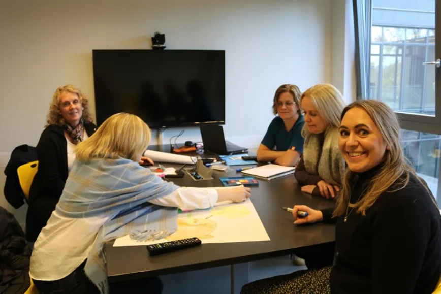 Vi har blitt mer bevisst på oss selv og på hvilken posisjon vi har, sier Lisbeth Farstad, Tone Dahl-Ystenes, Kristin Valen Håland, Torill Karlsmoen og Hilde Strand Høye.